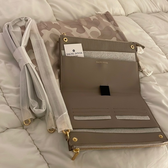 💥LAST ONE💥 NWT Dagne Dover Essential Canvas Wallet in Blush - Picture 15 of 16